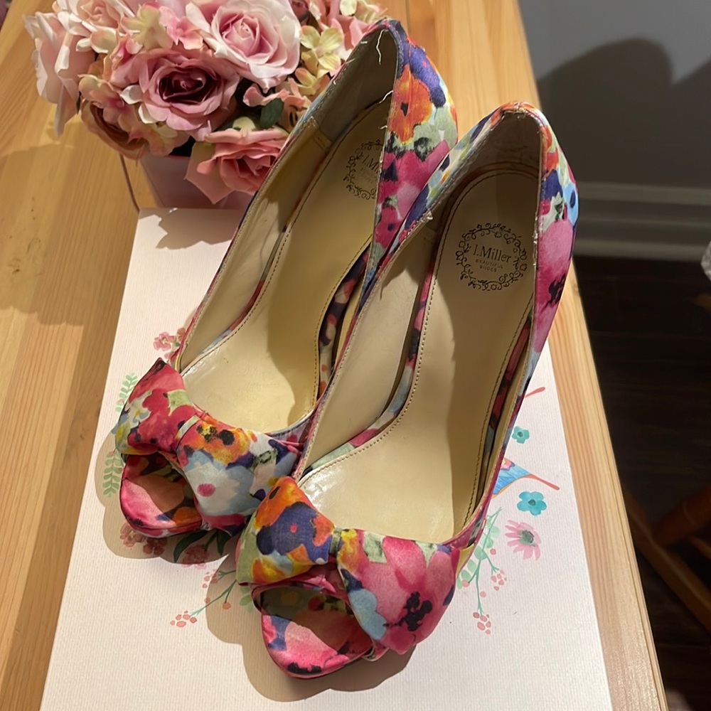 I. Miller pink floral peep toe pumps 8M